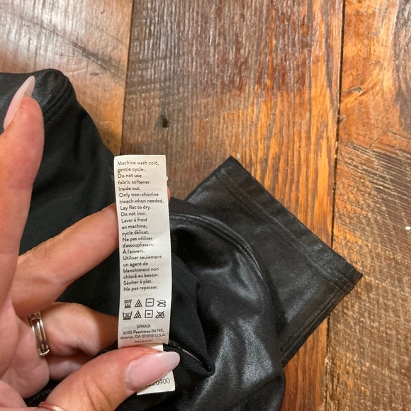 Spanx Faux Leather Leggings Black High Rise Shaping Pants Size Large - Picture 8 of 9